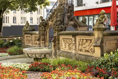 하인첼멘헨 분수 (하인첼멘헨브루넨)